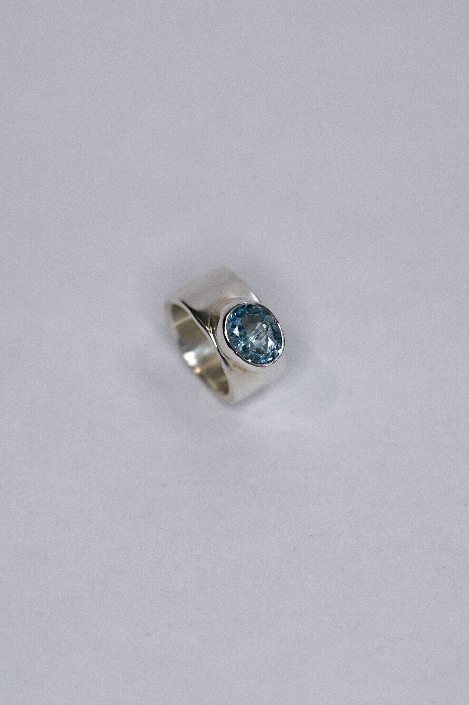wide band x aquamarine