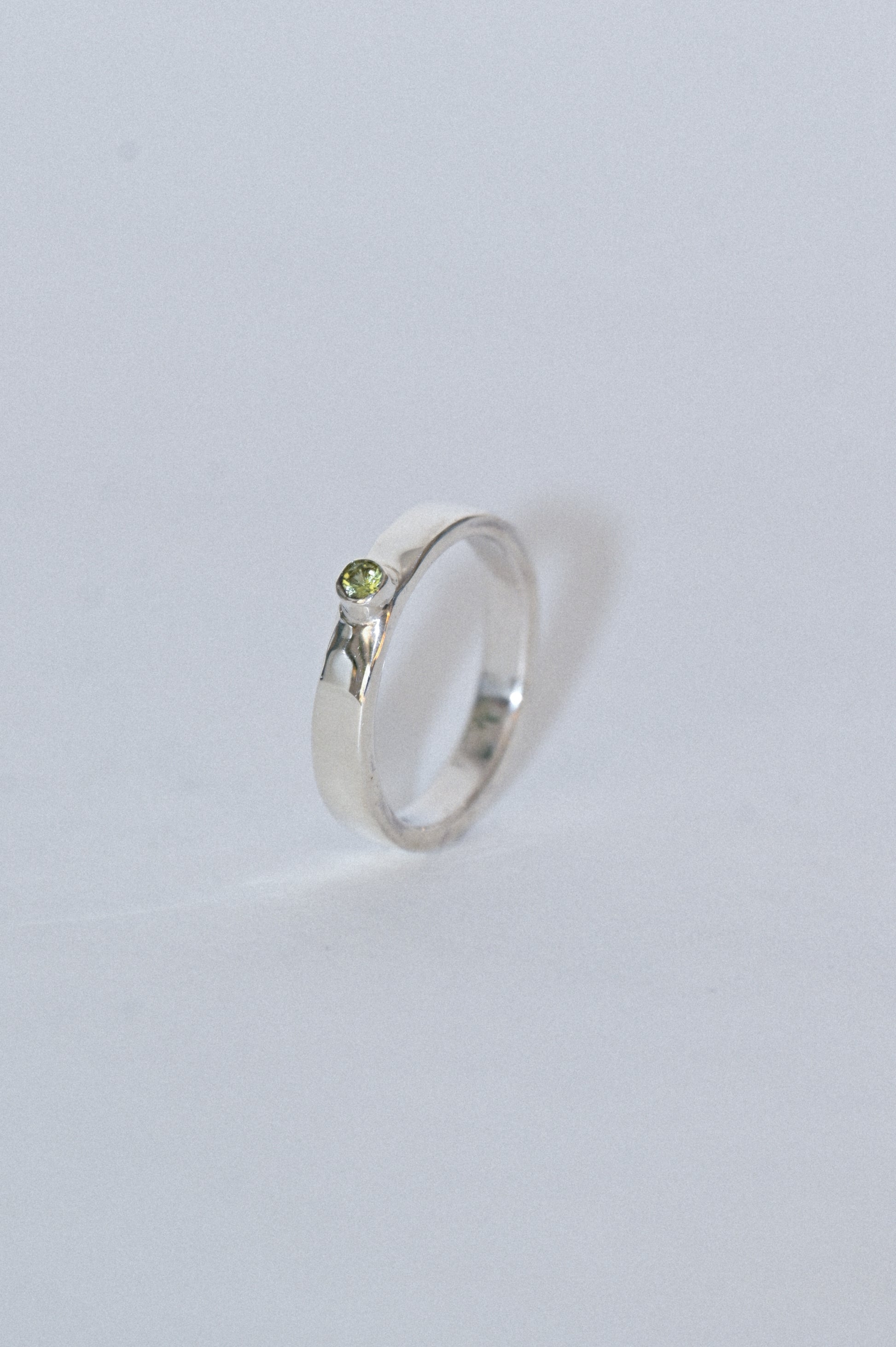narrow band x round green turmaline