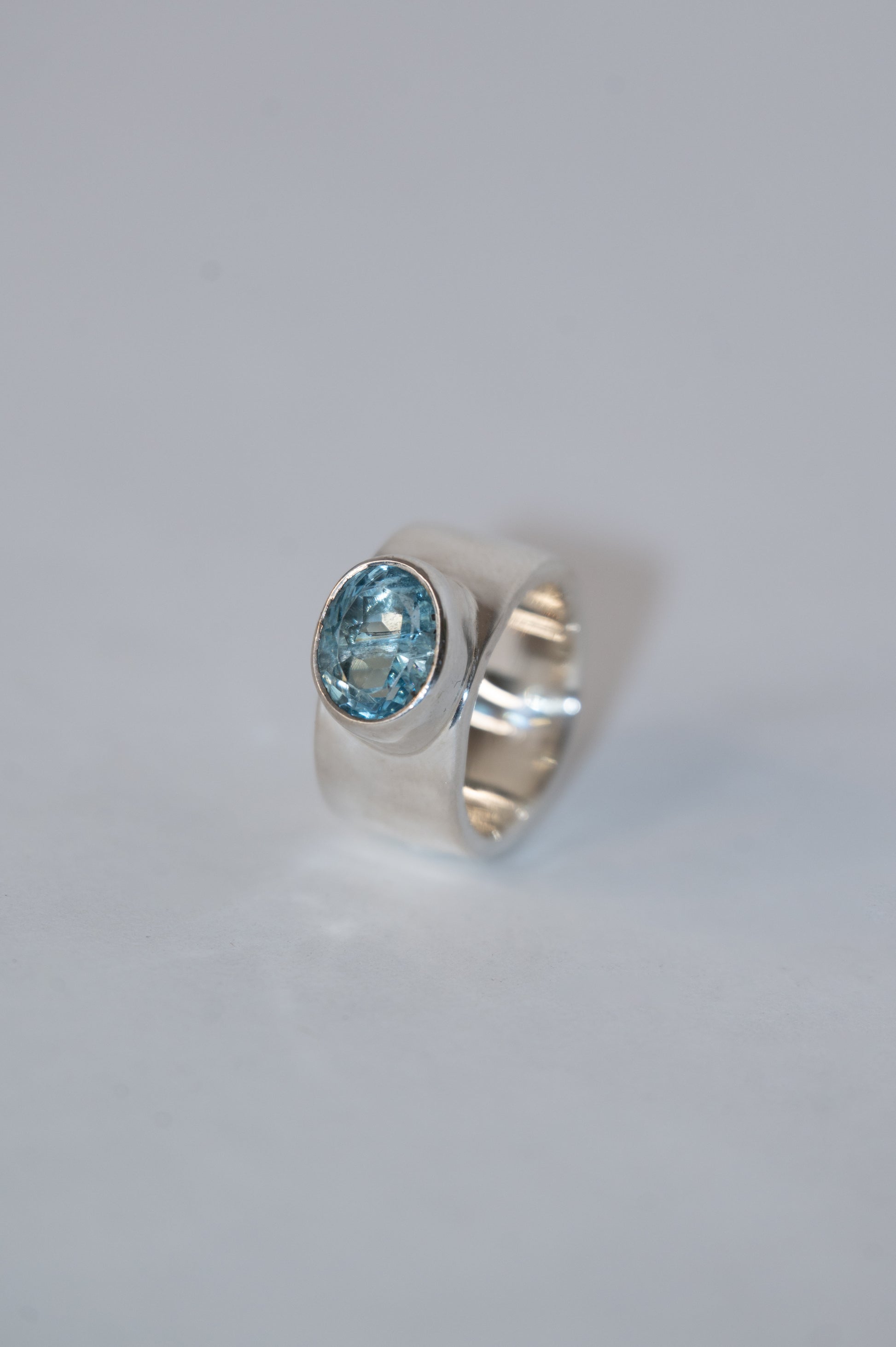 wide band x aquamarine